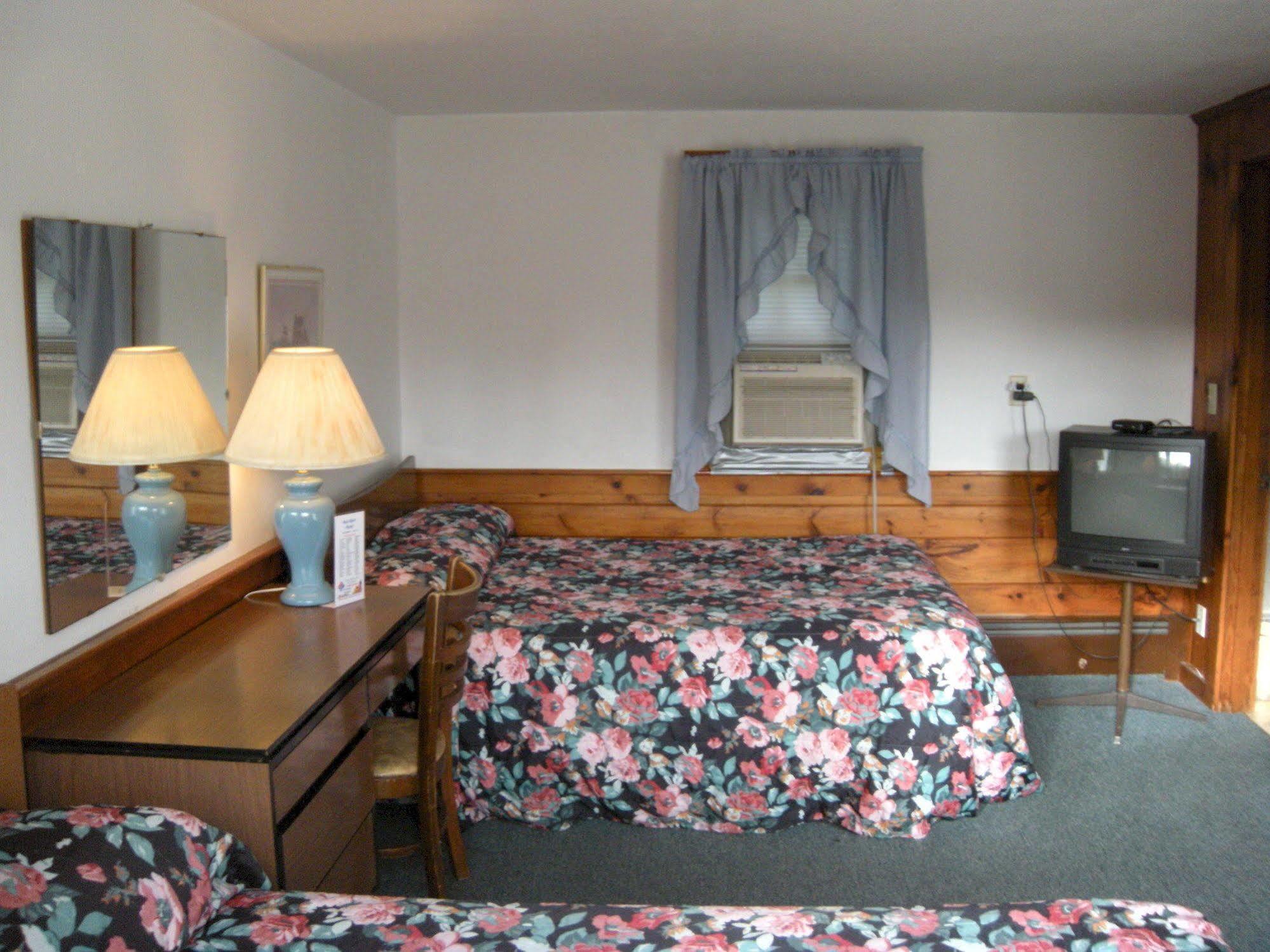 Bass River Motel เซาท์ยาร์มัธ ภายนอก รูปภาพ